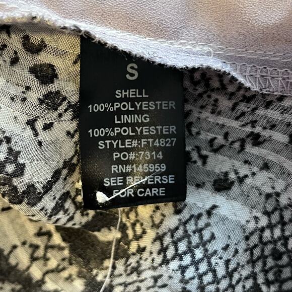 Dress Forum Shadow Stripe Python Print Blouse - Size S - Picture 8 of 8